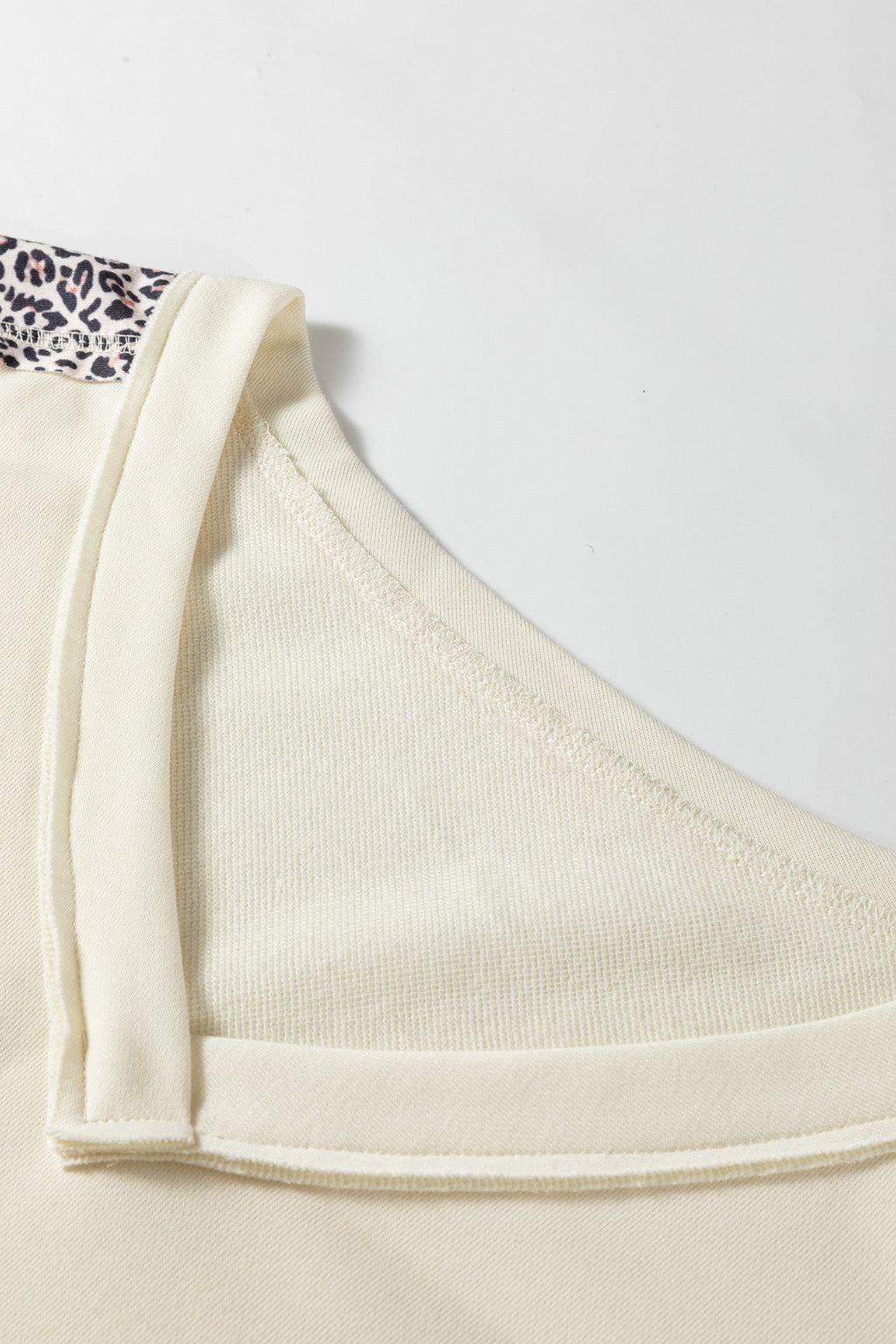 Plus Size Leopard Patchwork V-Neck Short Sleeve Top